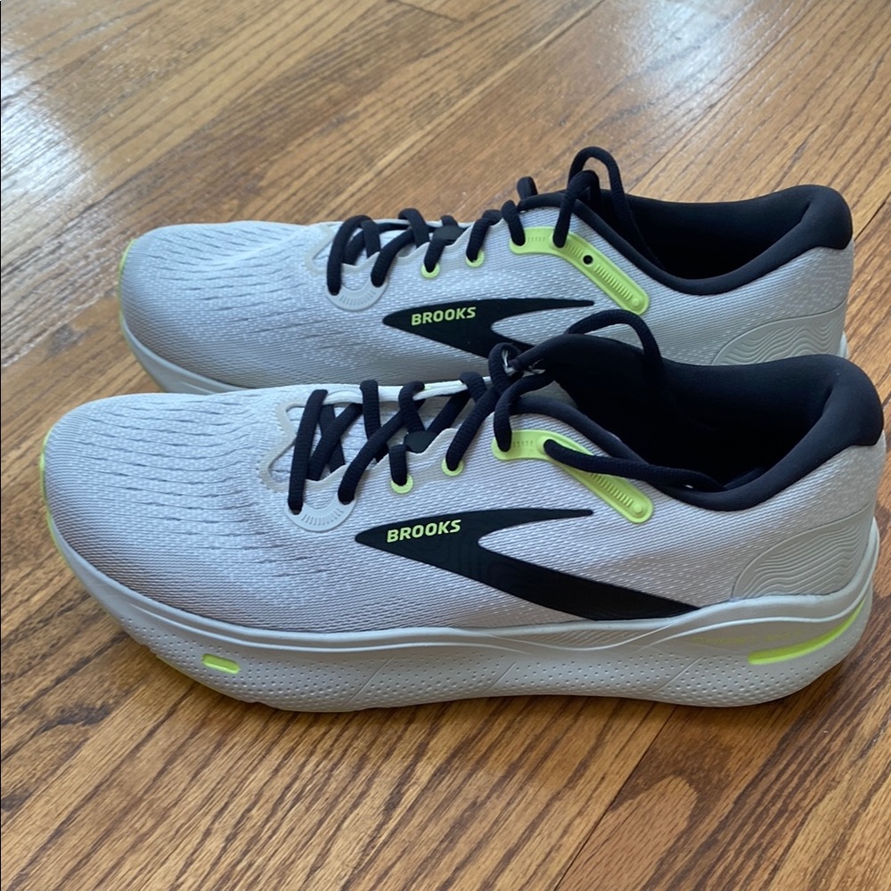 Brooks Ghost Max